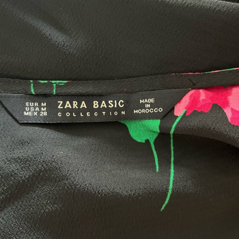 Zara basic Floral Wrap Blouse in Black with Pink Blooms - Picture 4 of 5